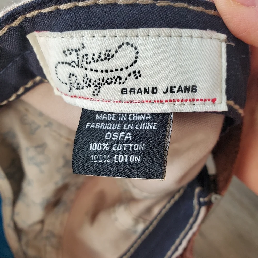 Vintage Y2K True Religion Distressed Los‎ Angeles CA Gray Khaki Embroidered